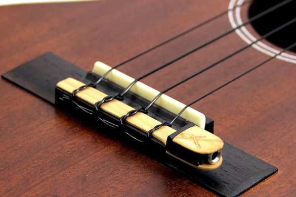KNA UK-1 przystawka do ukulele