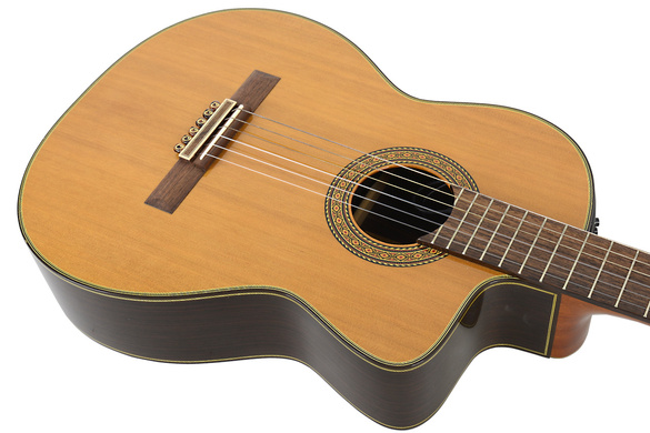TAKAMINE używana gitara elektoklasyczna 