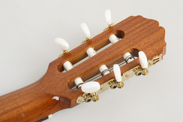 TAKAMINE używana gitara elektoklasyczna 